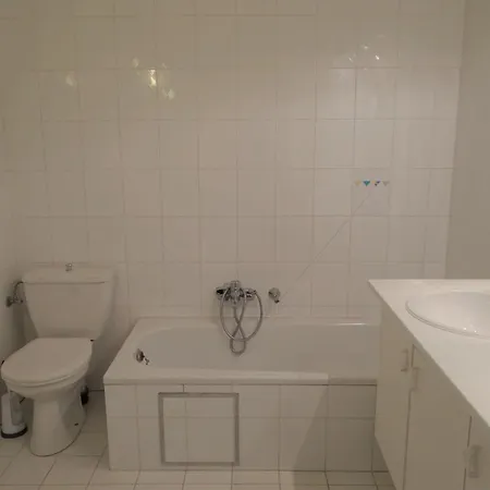 Apartment Nieuwpoort Near Beach And Shops, Cleaning Included Lägenhet *